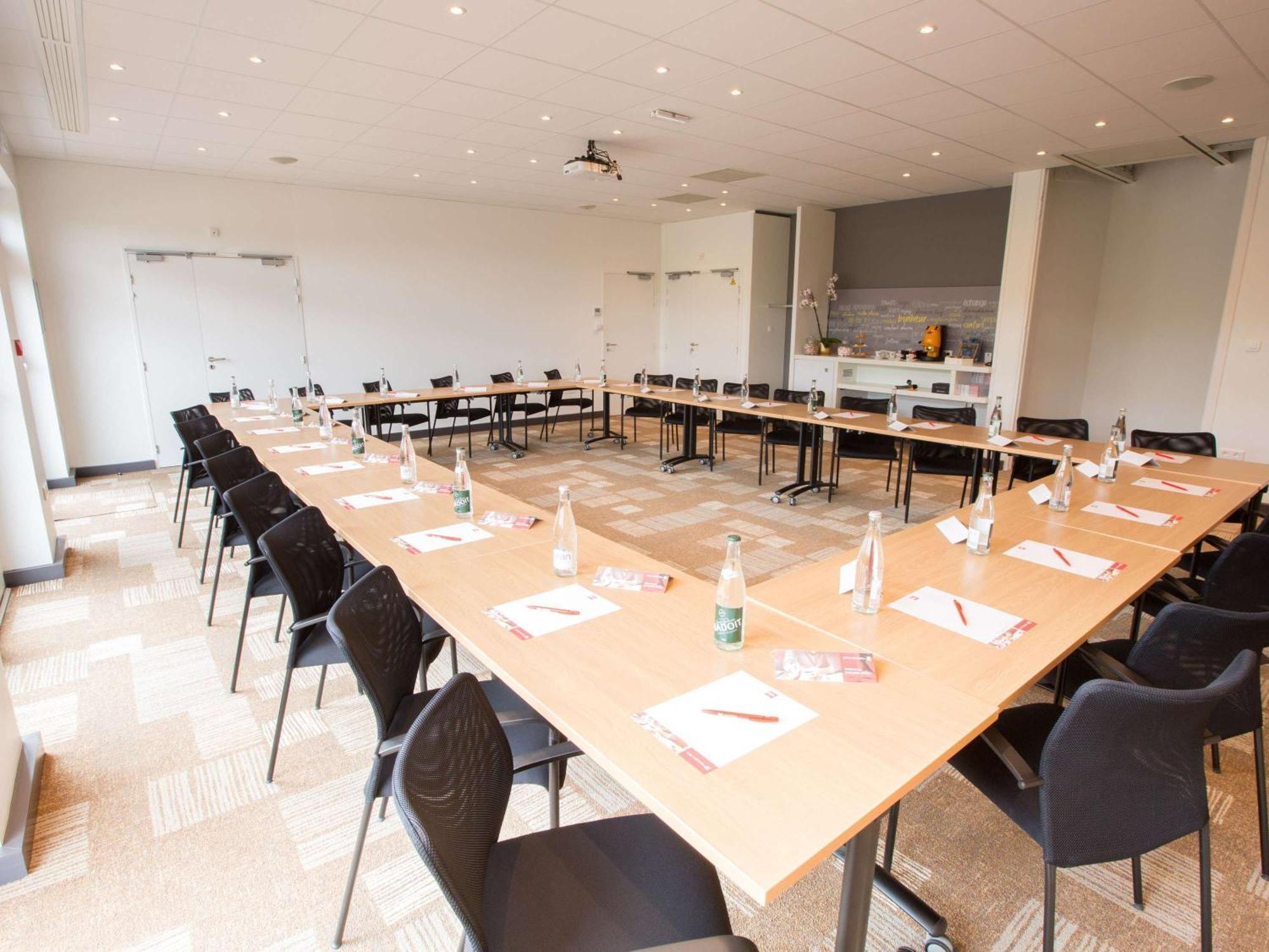 Ibis Cherbourg La Glacerie מראה חיצוני תמונה