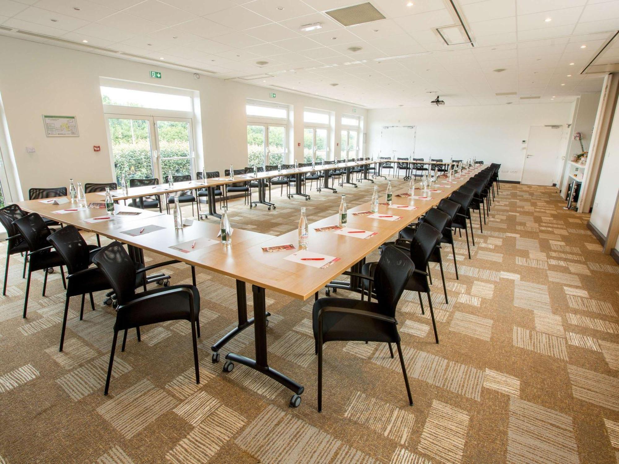 Ibis Cherbourg La Glacerie מראה חיצוני תמונה