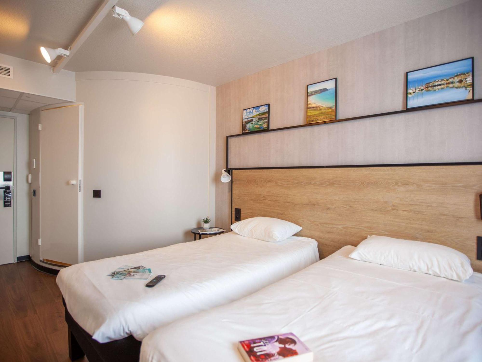 Ibis Cherbourg La Glacerie מראה חיצוני תמונה
